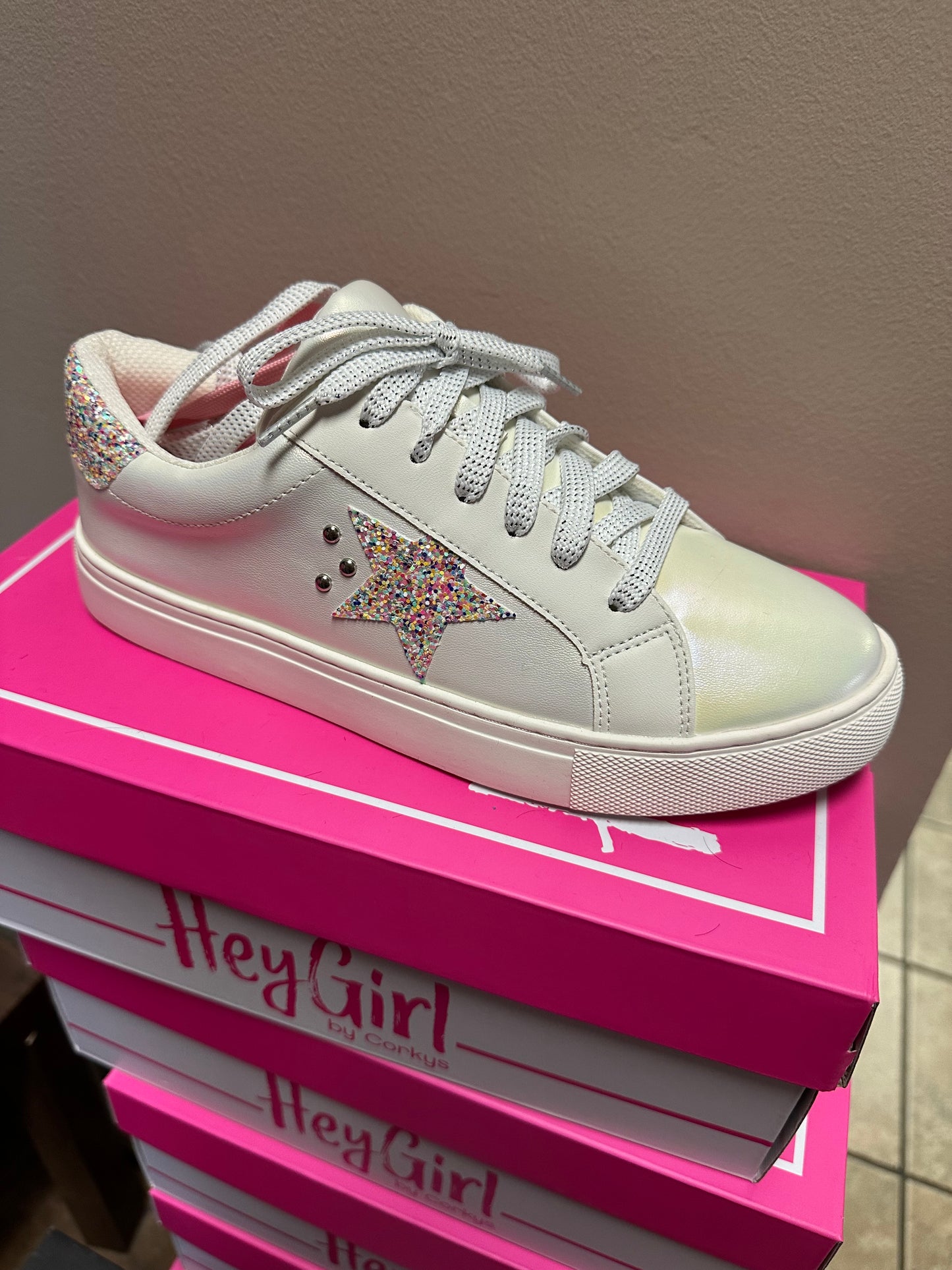 Pearlized White Sneaker